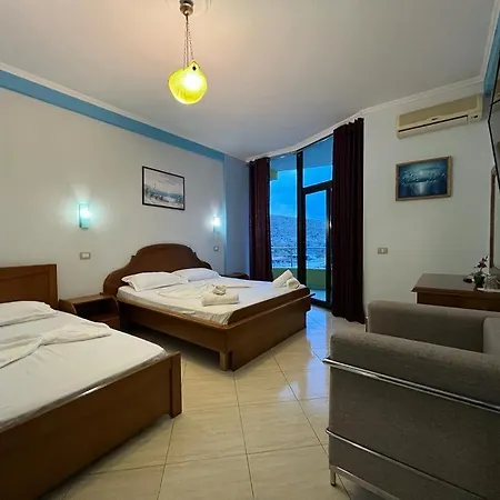 Bahamas Hotel Sarandë