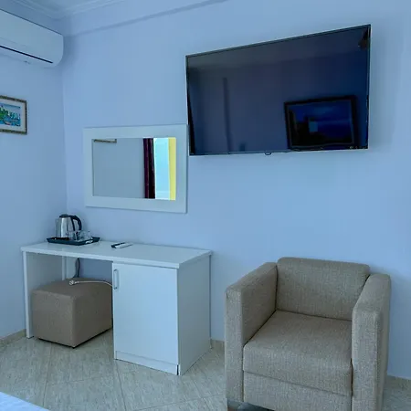 Bahamas 4* Saranda