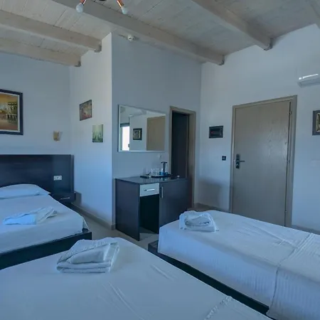 Hotel Bahamas Saranda