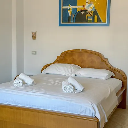Bahamas Saranda