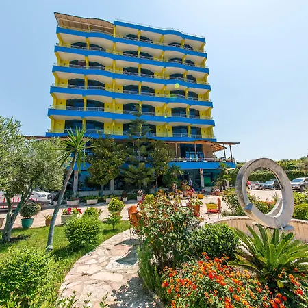 ホテル Bahamas 4*