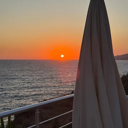 Bahamas 4* Saranda