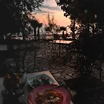 Bahamas Hotel Sarandë
