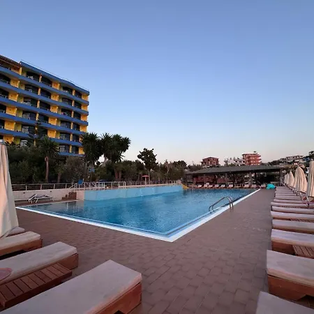 Hotel Bahamas Saranda