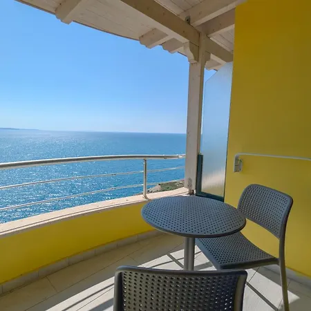 Bahamas 호텔 Sarandë