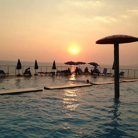 酒店 巴哈马斯酒店 Sarandë