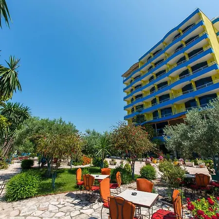 Bahamas Sarande