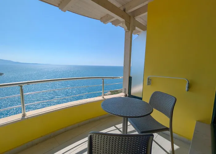 Bahamas Otel Saranda