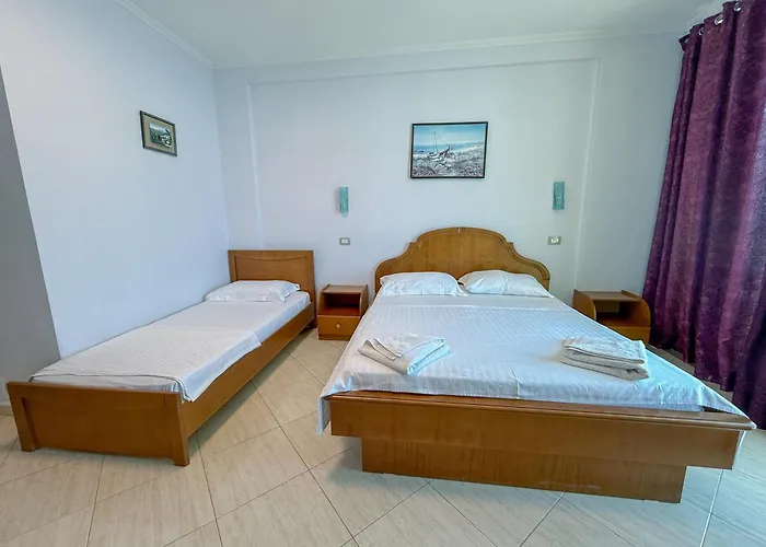 Bahamas 4* Saranda