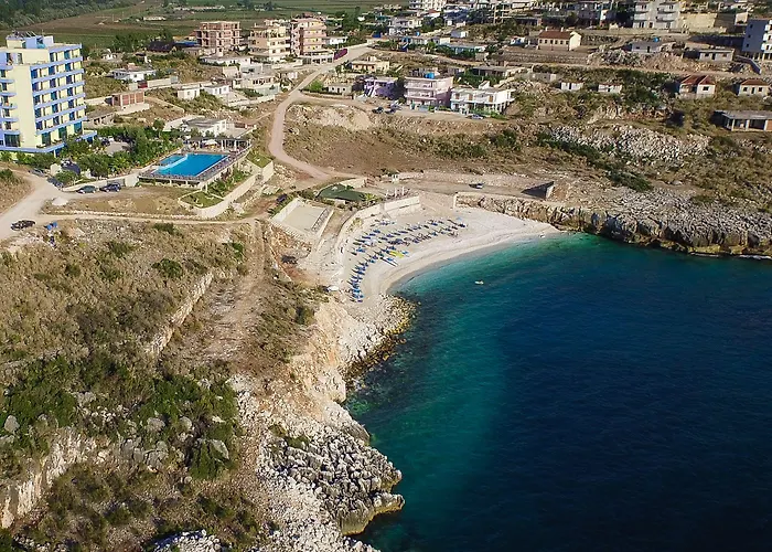 Bahamas 4* Saranda