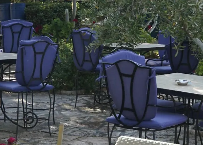 Bahamas 4* Saranda